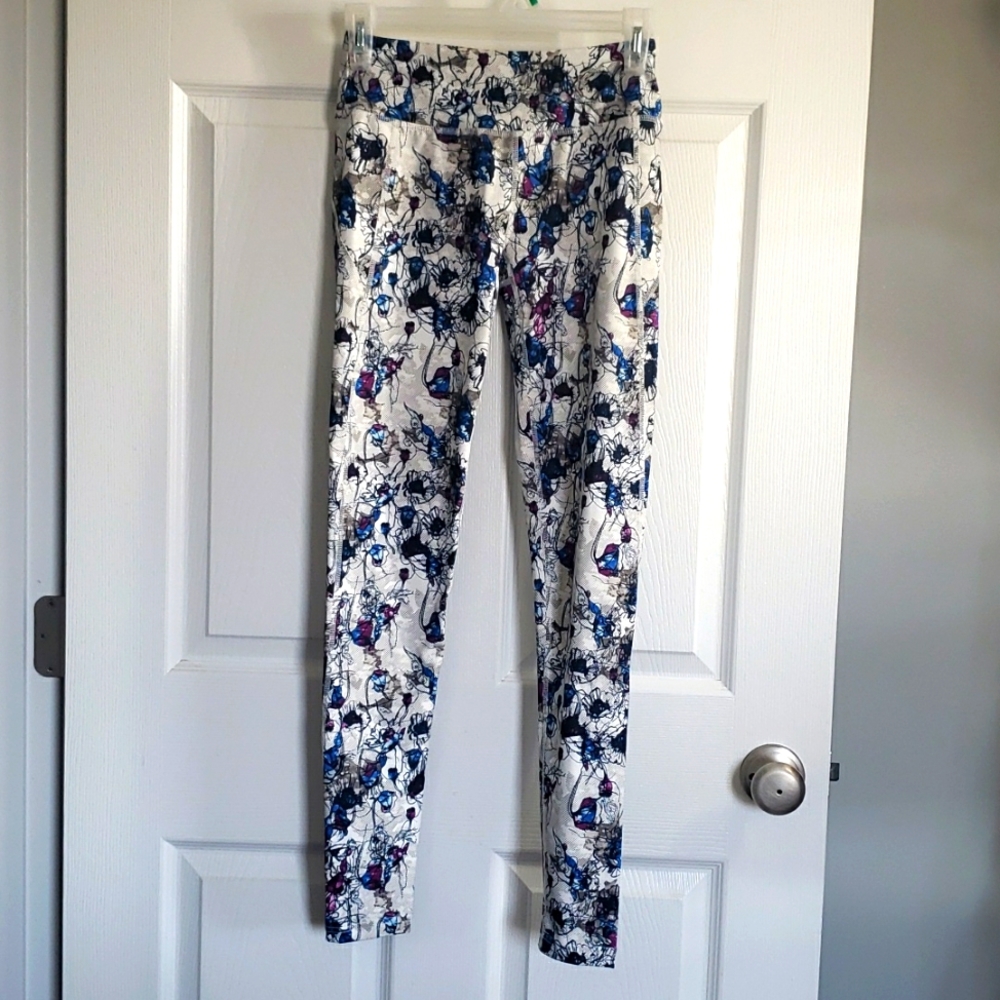 ☆NWT Oakley Yoga Pants